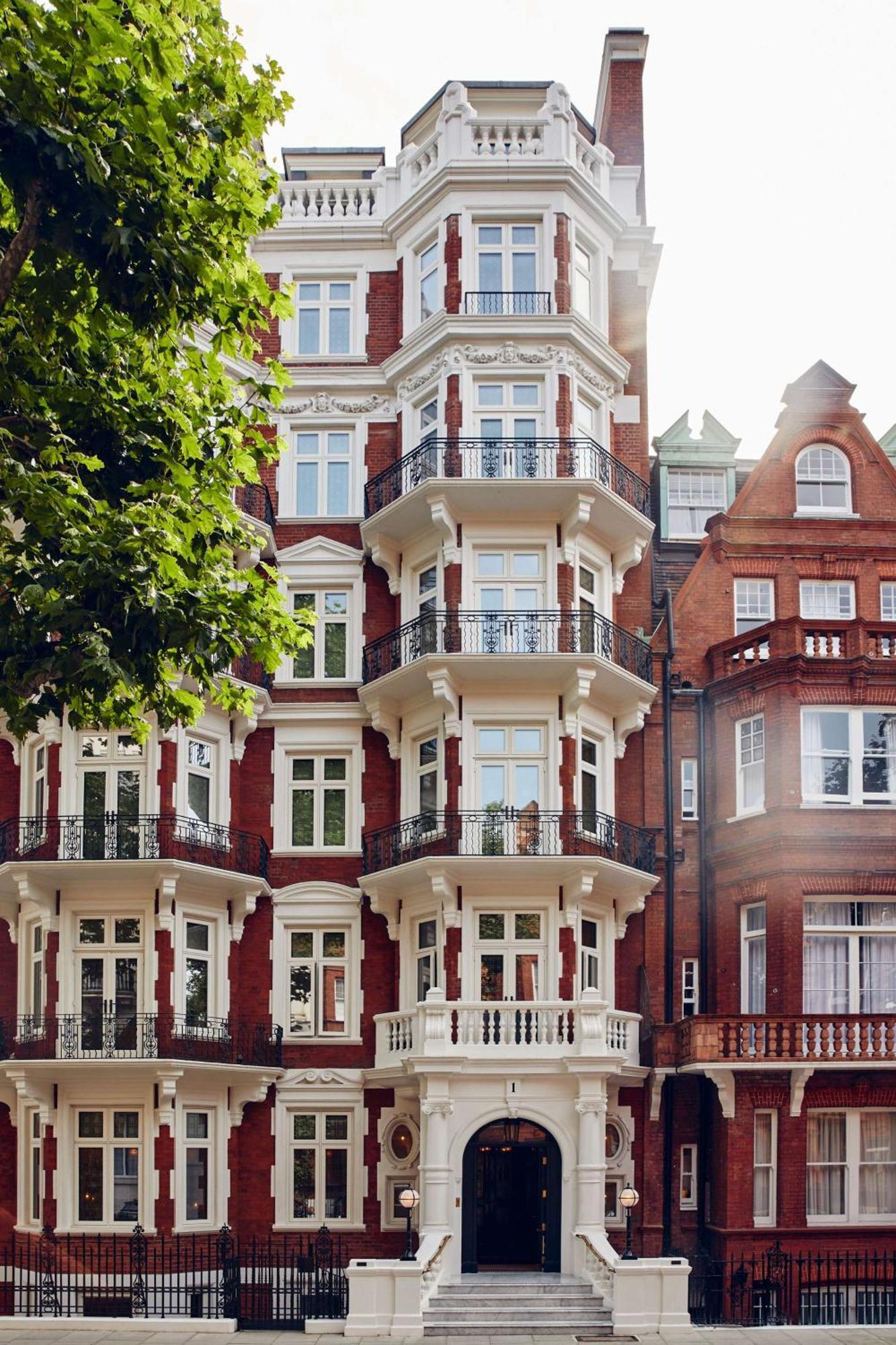 At Sloane Londra
